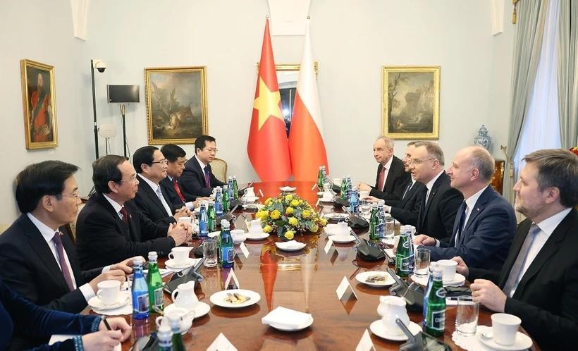 prime-minister-pham-minh-chinh-meets-with-polish-president.jpg