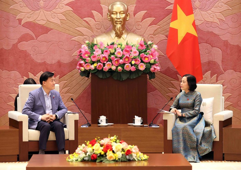 official-calls-for-stronger-vietnam-rok-economic-locality-to-locality-links.jpg