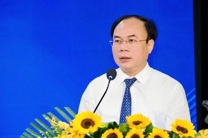 sinh.jpg