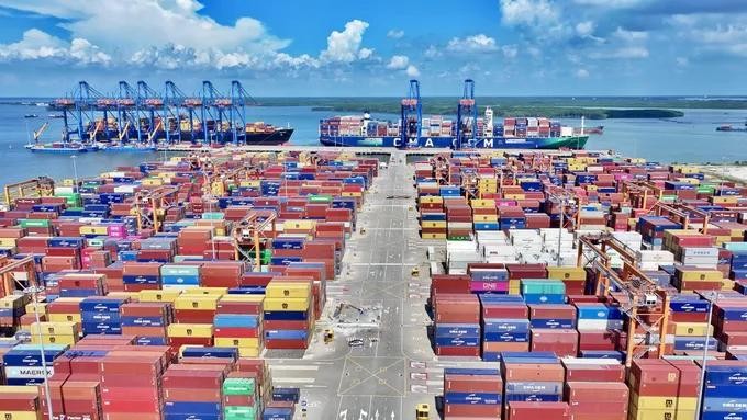 gemalink port.jpg