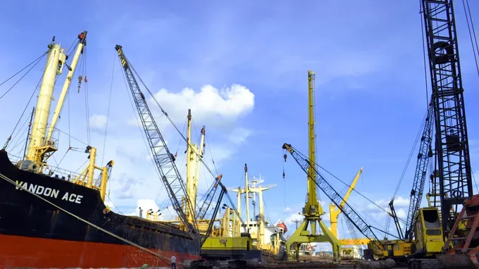 logistic_QRJG.jpg