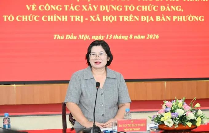 tuyet.jpg