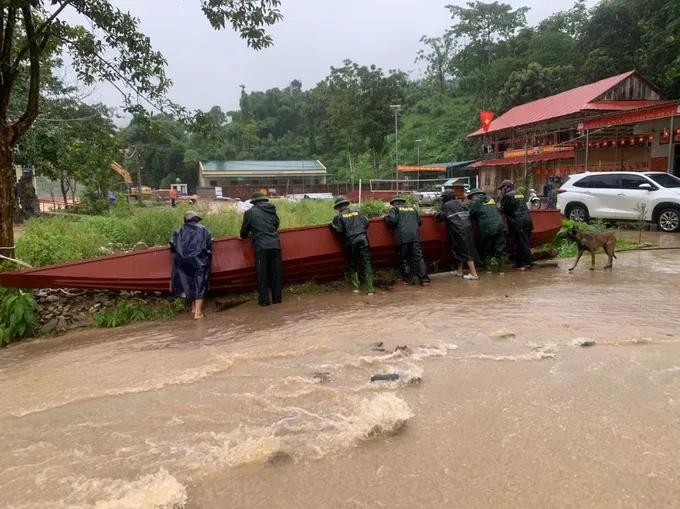 nhon mai.jpg