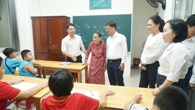 teacher.jpg