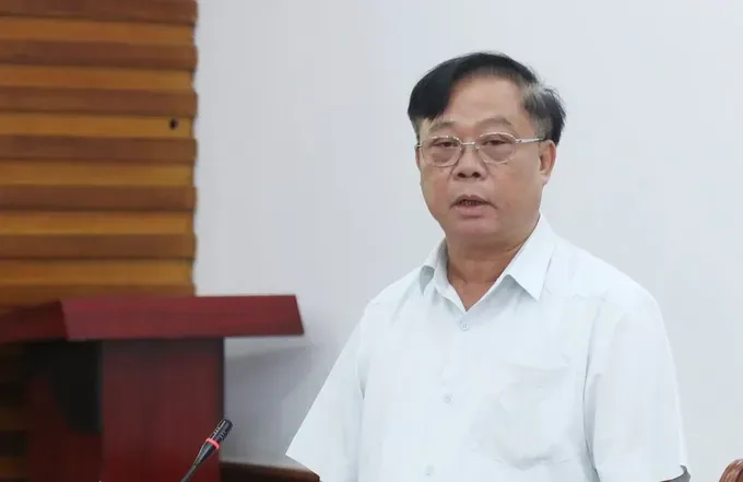 ong-thuy-gsil-4998-1373.jpg