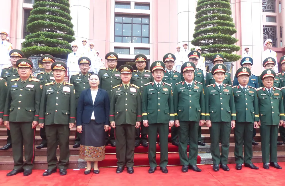 don-bt-quoc-phong-lao-5-6405-7895.jpg