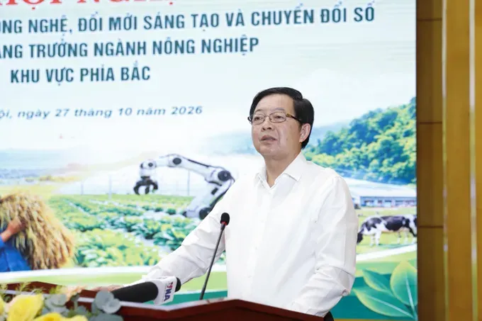 Deputy Prime Minister Ho Quoc Dung delivers a speech at the event. Photo: SGGP