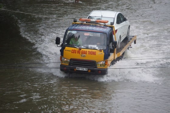 Downpour causes serious flooding in Thanh Hoa ảnh 5