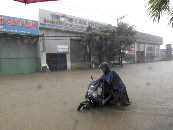 Floodwater raising in central region  ảnh 5