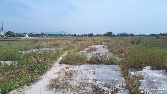 Ho Do salt field is deserted ảnh 13