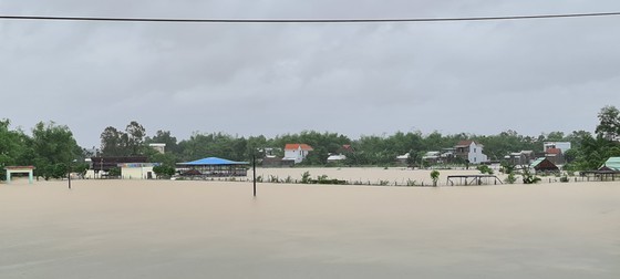 Central region proactively copes with double floods  ảnh 10