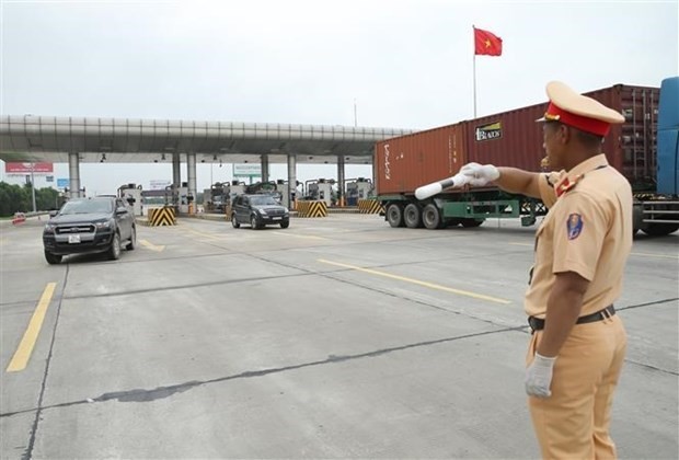 Traffic Police Department will launch a campaign from December 15 to ensure traffic safety and social order during the holidays and festivals (Source: VNA)