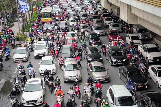 More than 2 million students come back to schools in Hanoi  ảnh 16