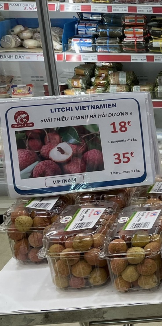 Vietnamese lychees sold at US$22 per kilogram in Paris  ảnh 2