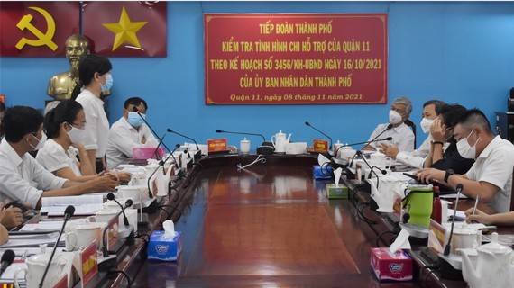 HCMC extends financial aid for Covid-19 isolated, treated residents ảnh 1