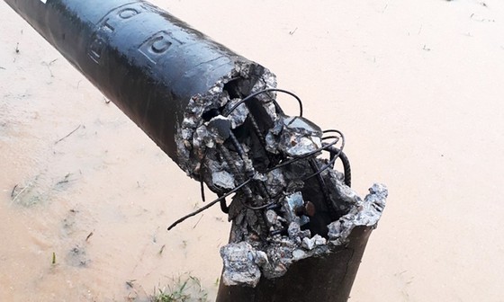 Thousands of houses in Central region damaged by flooding, erosions ảnh 6