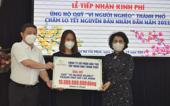  HCMC receives nearly US$2.4 bln to support the poor on Tet holiday ảnh 1