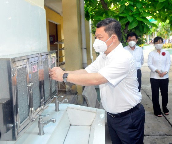 Pupils in HCMC safely return to schools  ảnh 4