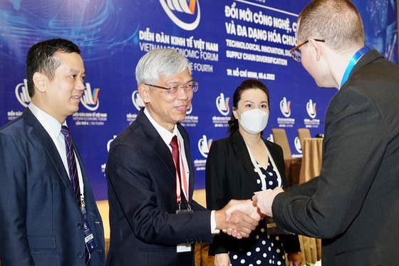 Over 600 delegates give opinions on Vietnam’s socio-economic development policy ảnh 3