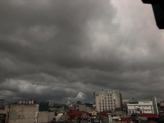 Storms combining with cold air to cause more floods in second haft of 2022 ảnh 1