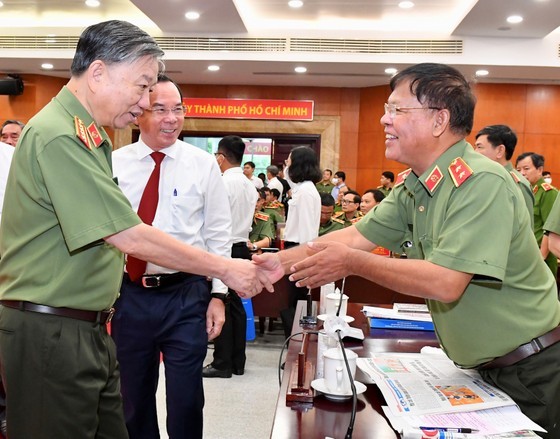Scientific seminar on late General Mai Chi Tho opens  ảnh 4