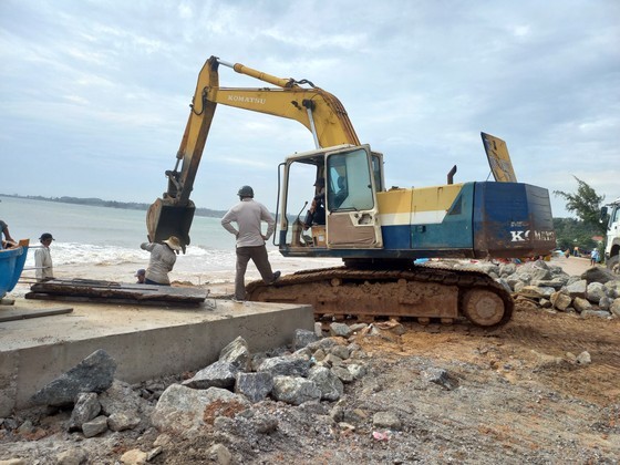 Central localities take urgent measures to prepare for arrival of typhoon Noru  ảnh 21