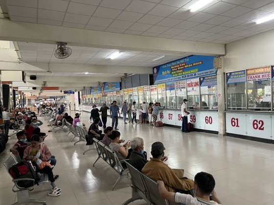 Fixed-route passenger buses to operate at new Eastern Bus Station on Oct.11 ảnh 1