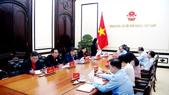 Vietnam Red Cross Society to mobilize social sources for poor people during Tet ảnh 3