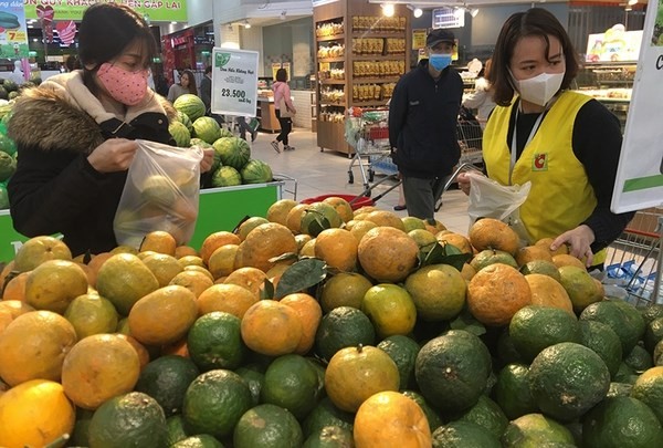 Shoppers at Big C Thang Long supermarket (Source: qdnd.vn)