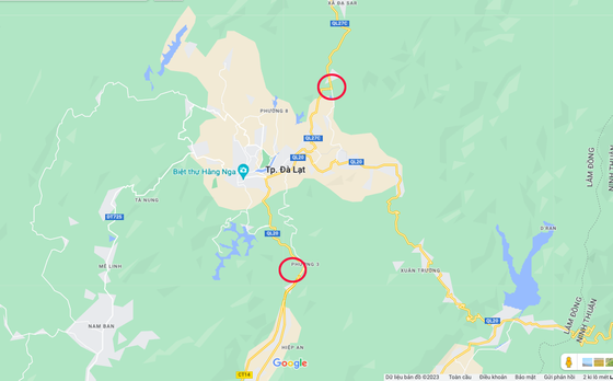 The planning area for two parking lots is circled.