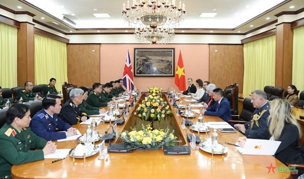 The fourth defense policy dialogue between Vietnam and the UK in Hanoi on March 29 (Photo: qdnd.vn)