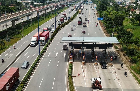 HCMC has one more non-stop automatic toll collection.