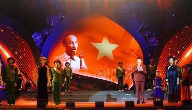 Art program "Songs about Presidetn Ho Chi Minh resound forever" opens in Ho Chi Minh City on June 5 (Photo: VNA)