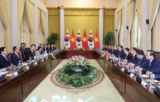 A view of the discussion (Photo: Quang Phuc)