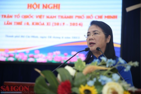 Chairwoman of the Vietnam Fatherland Front Committee in Ho Chi Minh City Tran Kim Yen speaks at the conference. (Photo: C.T)