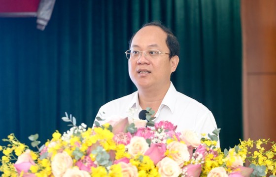 Deputy Secretary of the Ho Chi Minh City Party Committee Nguyen Ho Hai speaks at the signing ceremony. (Photo: Thao Le)
