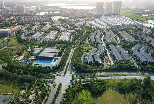 Real estate prices from now until the end of the year will have no sudden changes, but the sector is expected to rise next year. (Photo:kinhtedothi.com.vn)