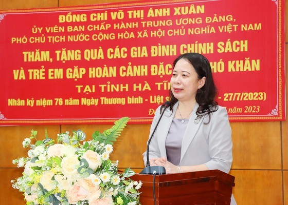Vice President Vo Thi Anh Xuan speaks at the ceremony. Vice President Vo Thi Anh Xuan speaks at the ceremony.