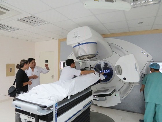 Diagnosis and treatment of cancer at Hue Central Hospital
