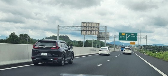 The traffic situation on Phan Thiet – Dau Giay Expressway