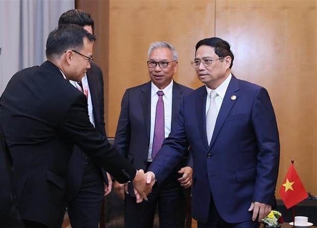 Prime Minister Pham Minh Chinh receives representatives of Indonesian enterprises. (Photo: VNA) Prime Minister Pham Minh Chinh receives representatives of Indonesian enterprises. (Photo: VNA)