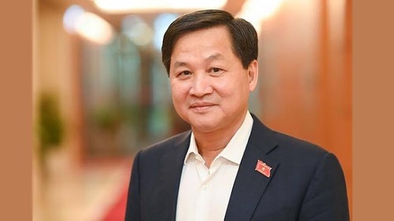 Deputy Prime Minister Le Minh Khai is Head of the Steering Committee on formulating the regional and international financial center project in Vietnam.
