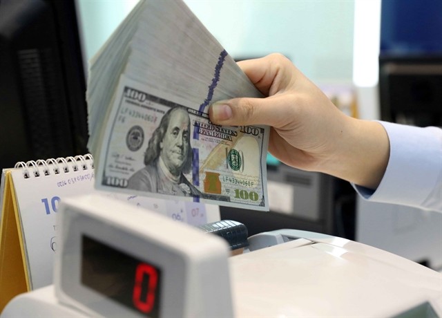 410860_5111852871359347_dollar exchange.jpg