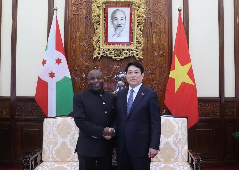chu-tich-nuoc-luong-cuong-va-tong-thong-burundi-eevariste-ndayishimiye-hoi-dam-hep-ttxvn.jpg