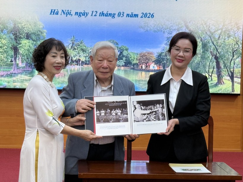 relic-site-receives-valuable-photos-of-president-ho-chi-minh.jpg