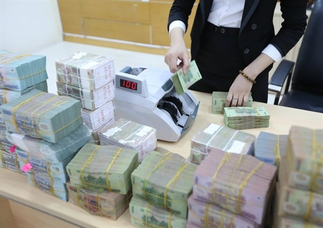 507072_bank.jpg