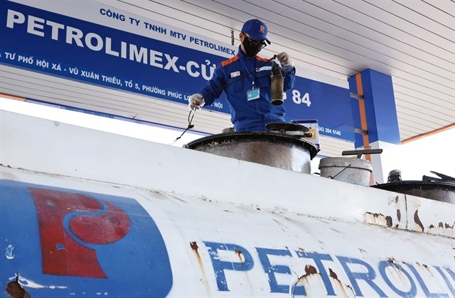 513463_oil.jpg