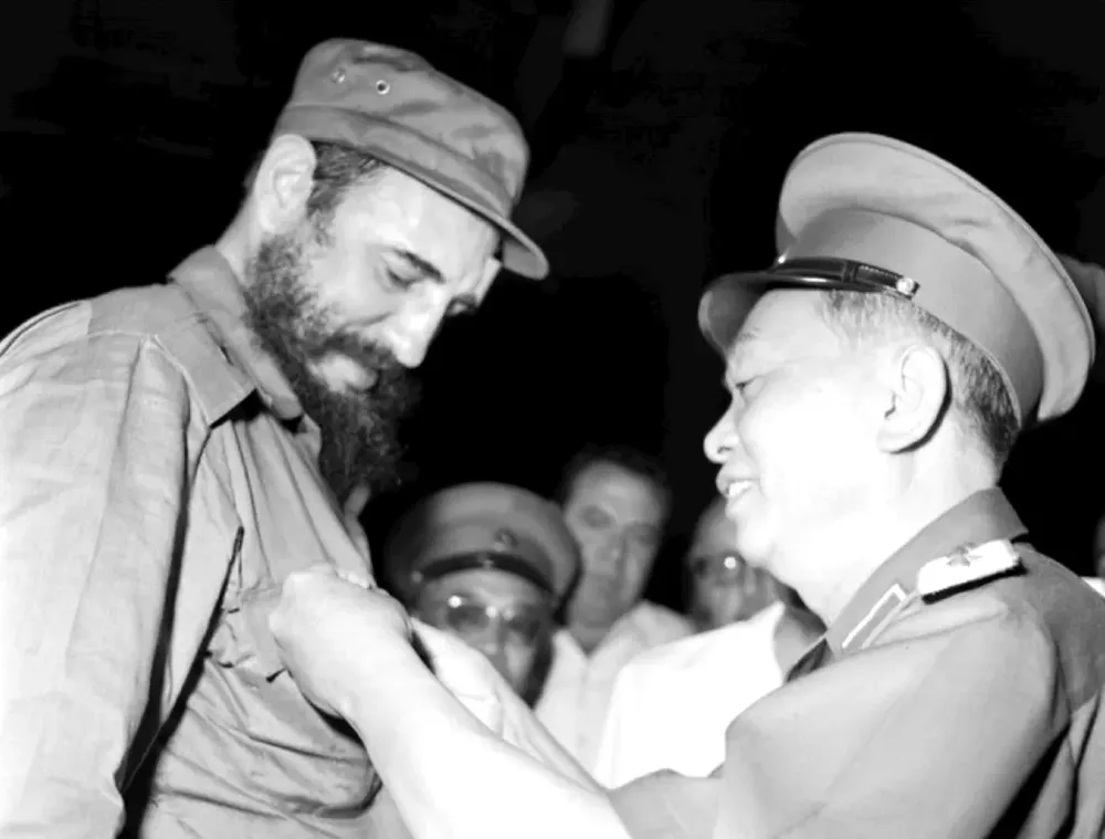 100-nam-ngay-sinh-lanh-tu-fidel-castro-bai-2-hinh-2-7708-4204.jpg
