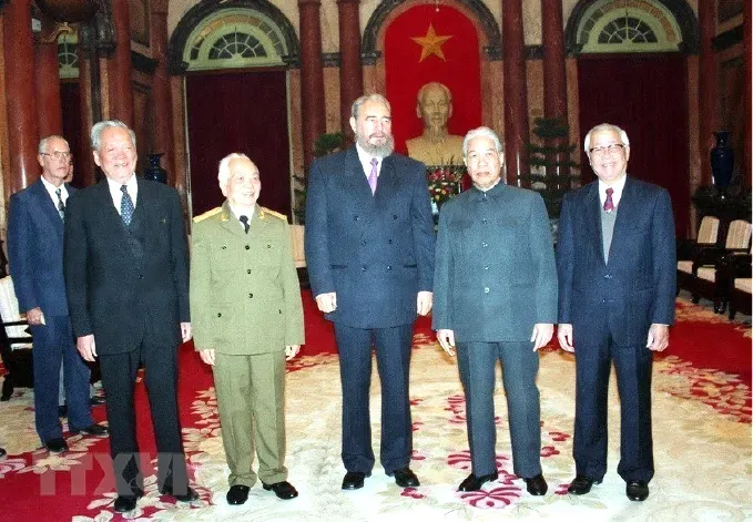 100-nam-ngay-sinh-lanh-tu-fidel-castro-bai-2-stit-2-hinh-5-4093-7639.jpg