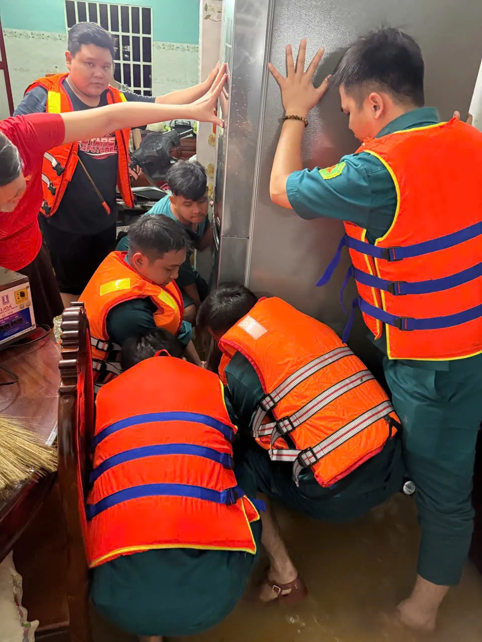 triều cường 3.jpg